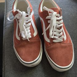 Vans Women’s 8.5 Men’s 8 Newish Condition 