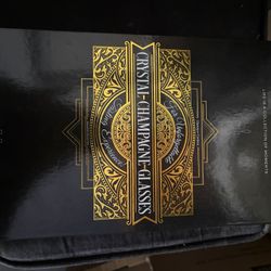 Nice champagne Flute Glasses - Gold Rimmed