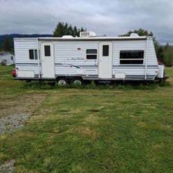 2002 Four Winds Classic M-27FK 