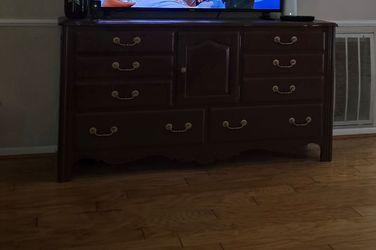 Ethan Allen Brown Dresser