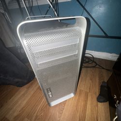 Apple Mac Pro A1289 2.4 GHz 8-Core Intel Xeon 64GB RAM 1TB HD w/Cinema Display