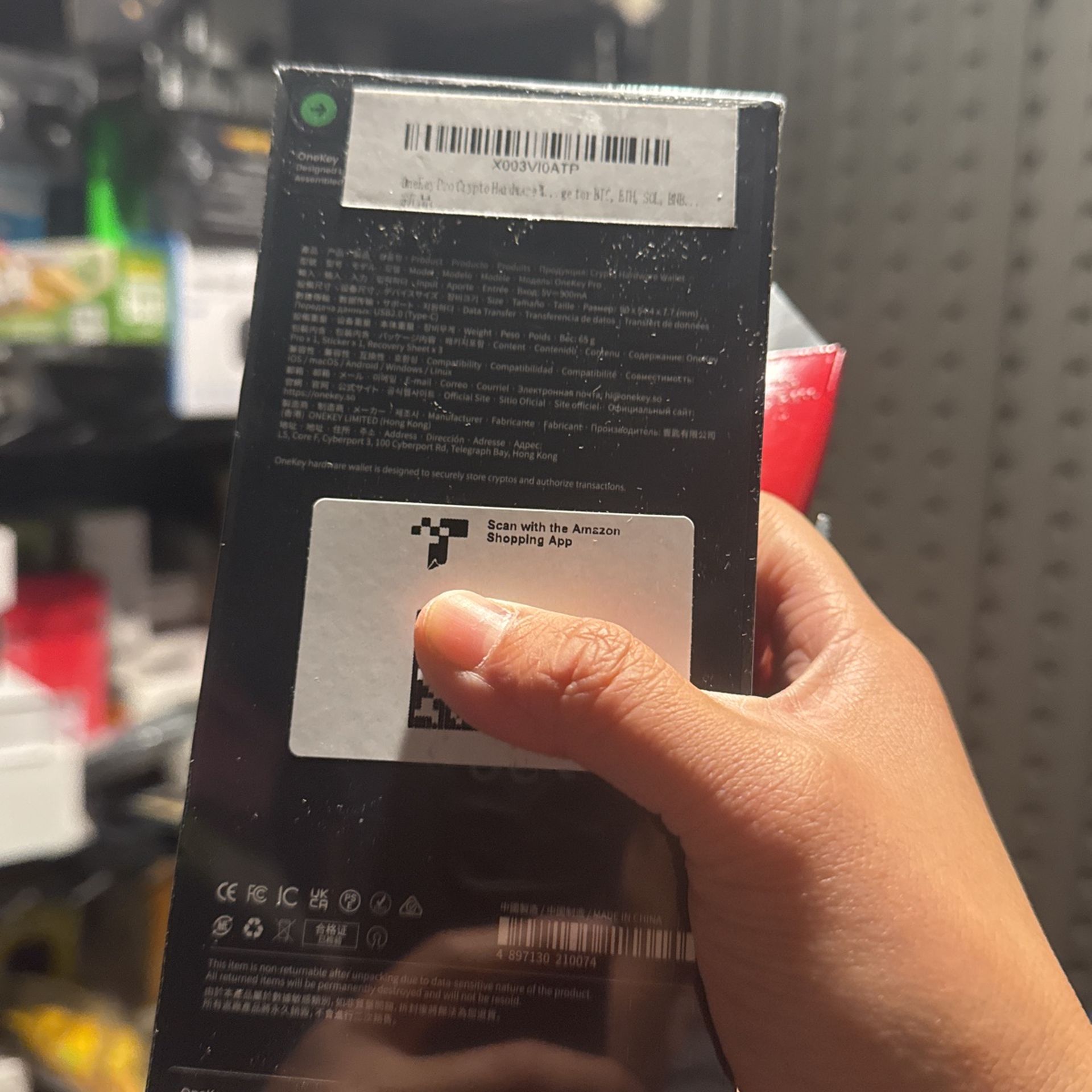 OneKey Pro Crypto Hardware Wallet 4 EAL 6+ Highest Security Chips,  5000＋Coins & NFT, Anti Tamper 3.5