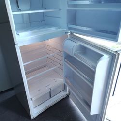 Refrigerator Good Working Condition $100