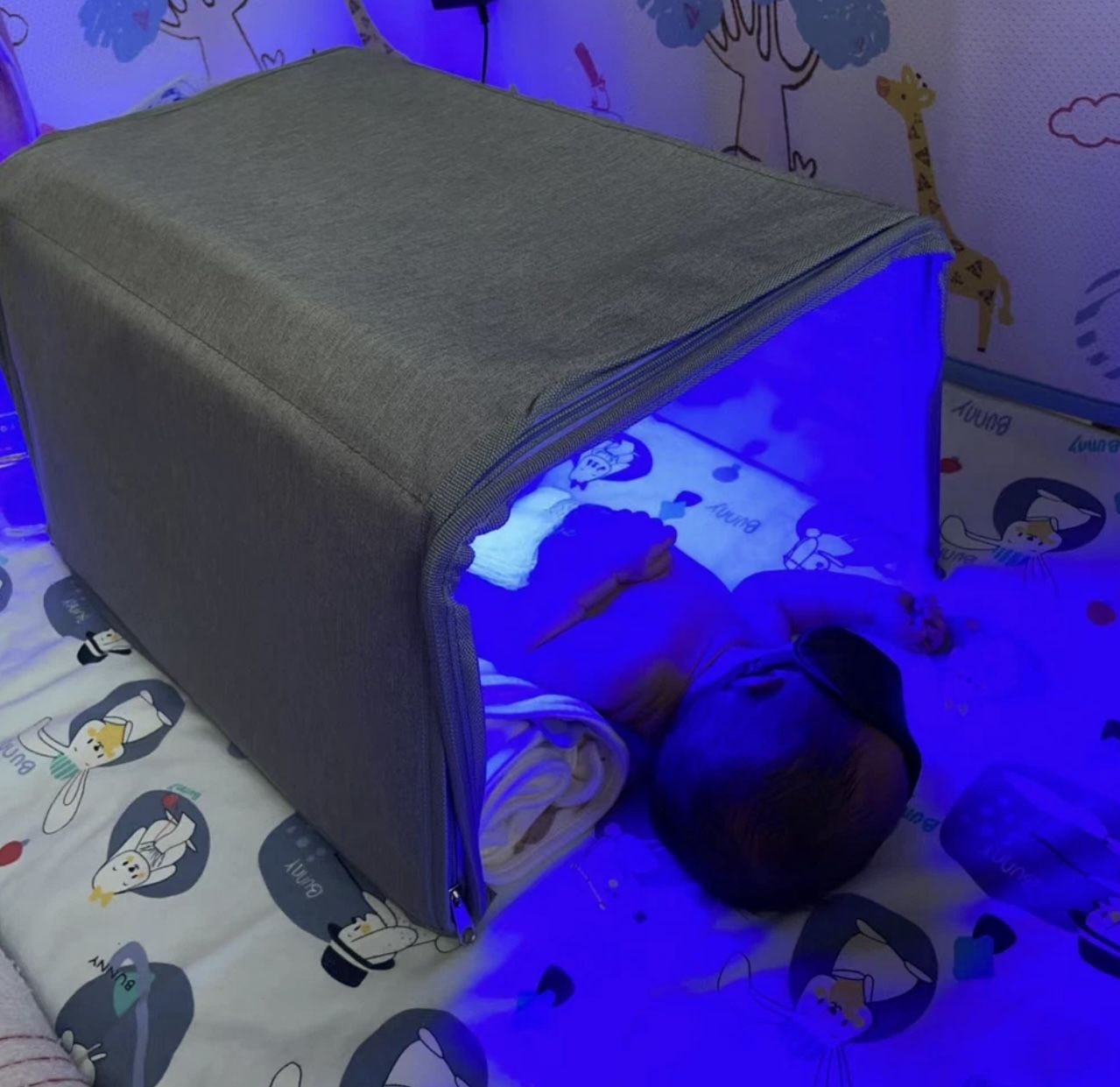 New Born Baby Neonatal Jaundice Treat Blue Ray Light LED Blue Lamp Box