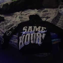 Men’s size small same hours hoodie