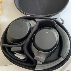 Sony Noise Canceling Headphones WH-1000xm3