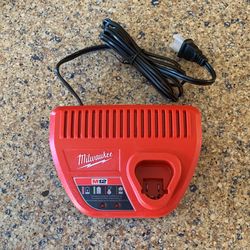 Milwaukee M12 Battery Charger NEW