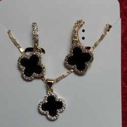 Set Chain And Earings Matching . Gold Plated