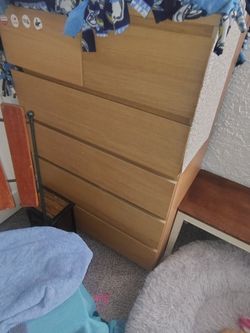 Dresser