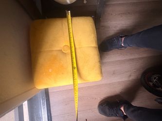 Mustard Yellow Velvet Tufted Square Ottoman – Accent Footstool / Vanity Sea