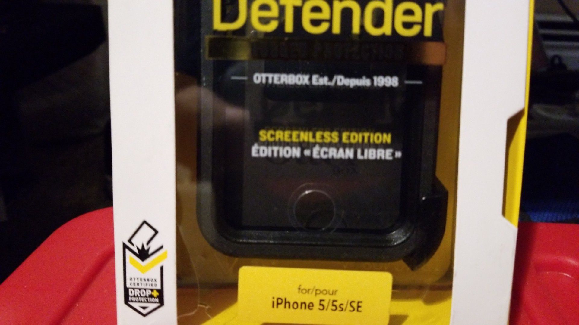 OtterBox Defender Series Case for Apple iPhone 5/5s/SE - Retail Packaging - Black