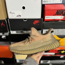 Adidas Yeezy 350 Sand Taupe size 10 VNDS
