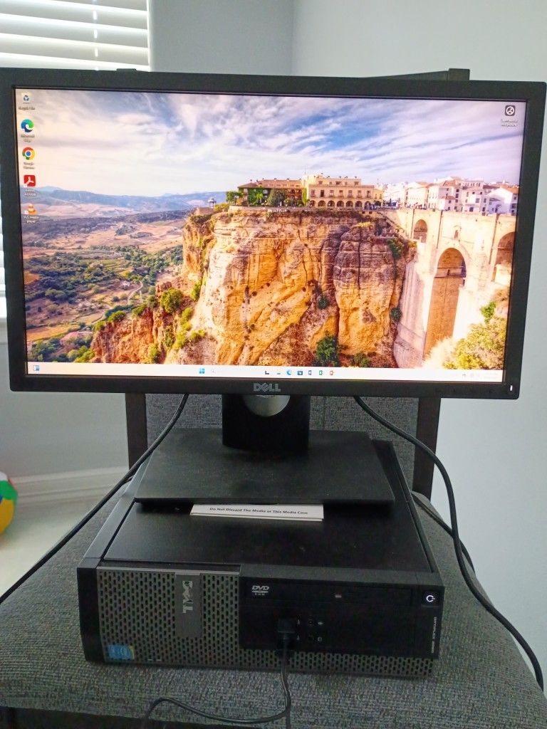 Dell Optiplex 3020 w/ 22" Monitor Windows 11 Pro, MS Office
