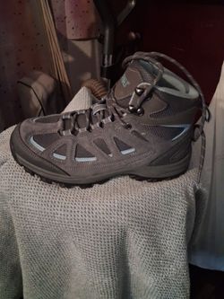Denali hiking boots