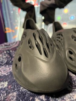 YEEZY Foam RNR