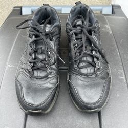 Men’s Black New Balance 623 Sneakers, Size 11.5