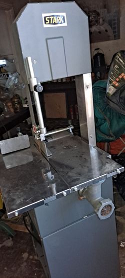 XtremepowerUS / Stark USA 2-in-1 Commercial Meat Band Saw and Grinder (Model 65039):Motor Power: 550W (3/4