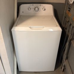 🧺 Large-Capacity GE Washer – 4.2 cu. ft. Stainless Steel Drum – Must Go!