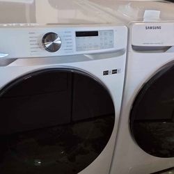 Samsung Super Speed Wash High Efficiency Stackable Medium ( 4.5-cu ft ) Front-Load And Dryer 7.5 cu. ft.