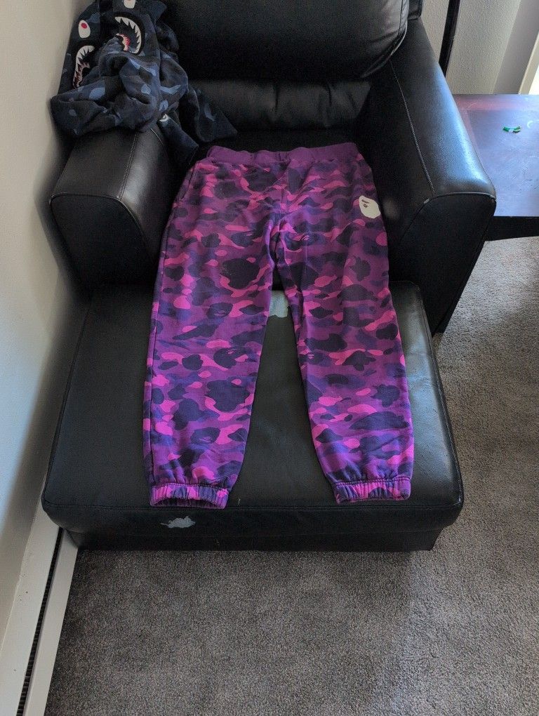 XL purple bape sweatpants(lightly worn)
