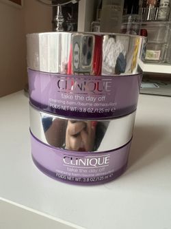 Clinique take the day off