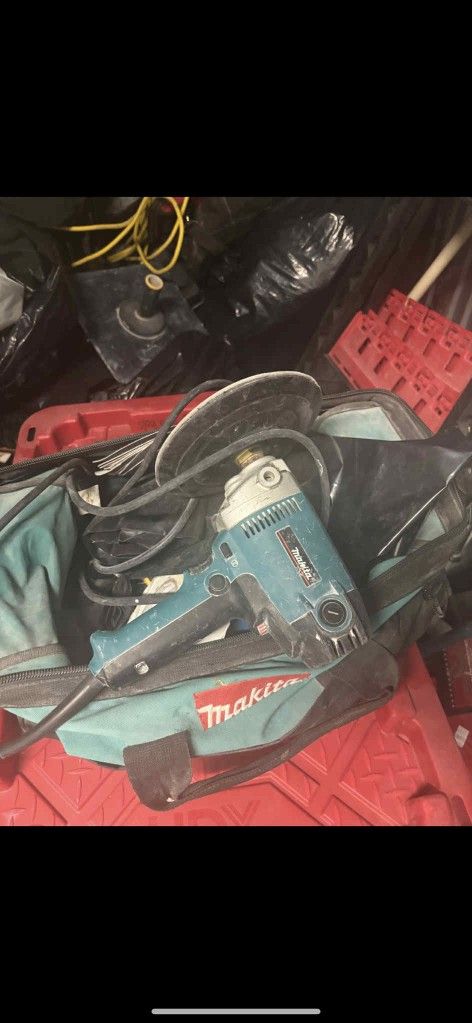 Makita Variable Speed Disc Sander