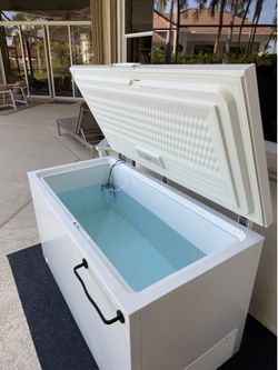 Custom Cold Plunge w/ Integrated Chiller – Freezes Water, Ultra Efficient