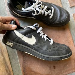Vintage Nike Men's Golf Shoe Size 9 