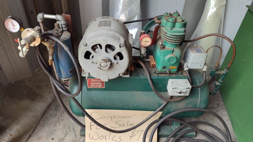 Air Compressor: Vintage 15 Gallon