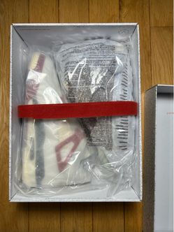 Brick after brick Jordan 4 size 10