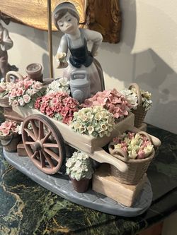VERY NICE LLADRO AMAZING CONDITION