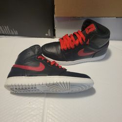 Jordan 1 Retro High OG Size 9.5