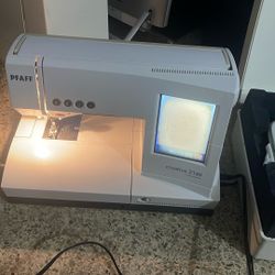 Creative 2140 Sewing Embroidery Machine Hoop Bundle