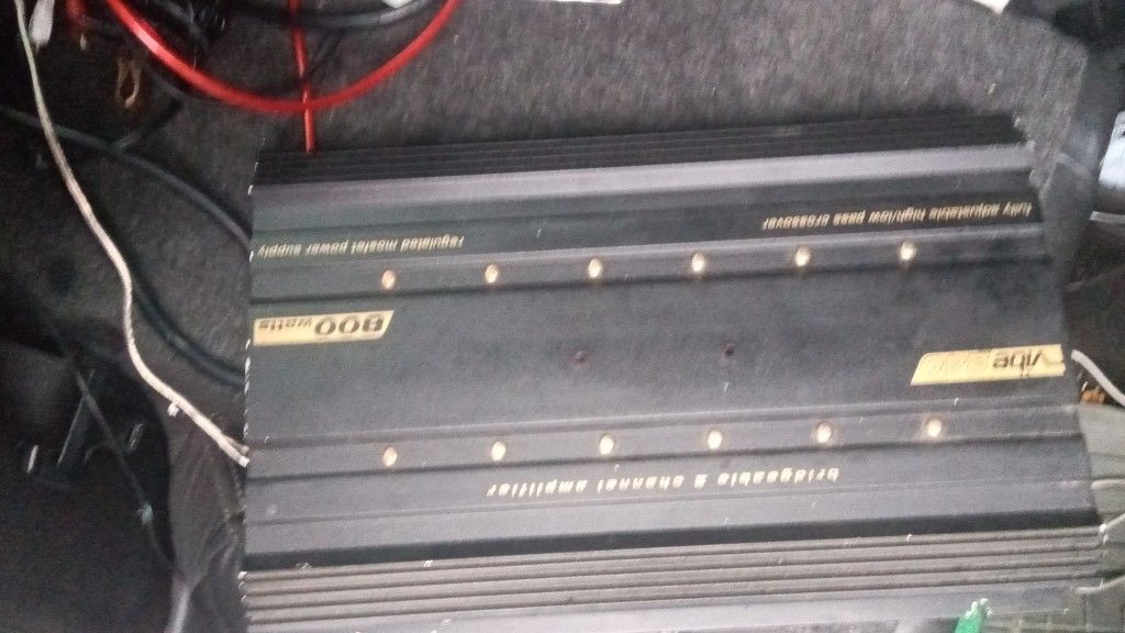 Vibe 800watt Amp