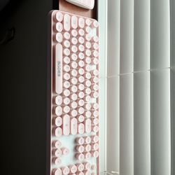 Computer Stand & Computer Keyboard