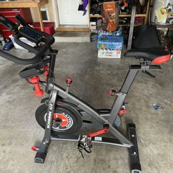 Schwinn IC4 Stationary Bike Like New