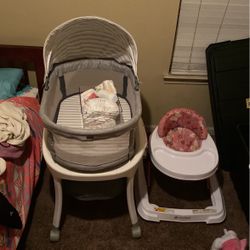 Baby Crib And Walker