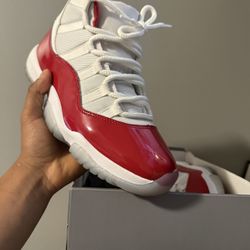 Jordan 11 Cherry 