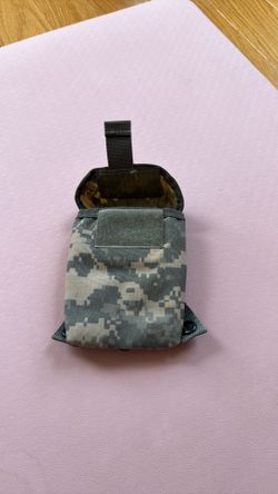 Small camouflage pouch