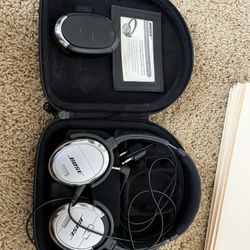 Quiet Comfort Bose On Ear Headphones