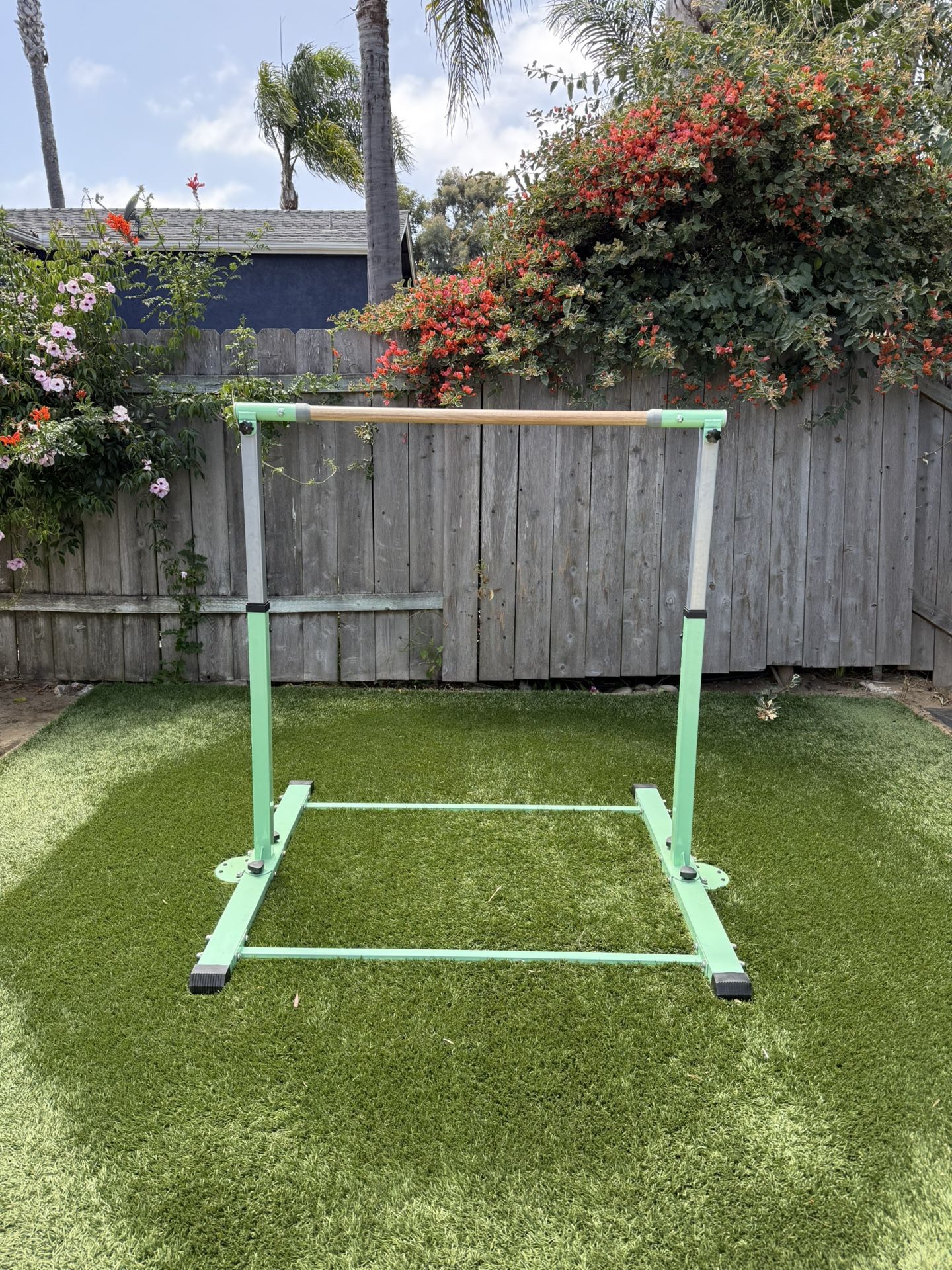 Gymnastic Kip Bar - Great Condition