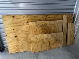Plywood 3/4 in 5 Full 4x8 sheets and a few partial sheets