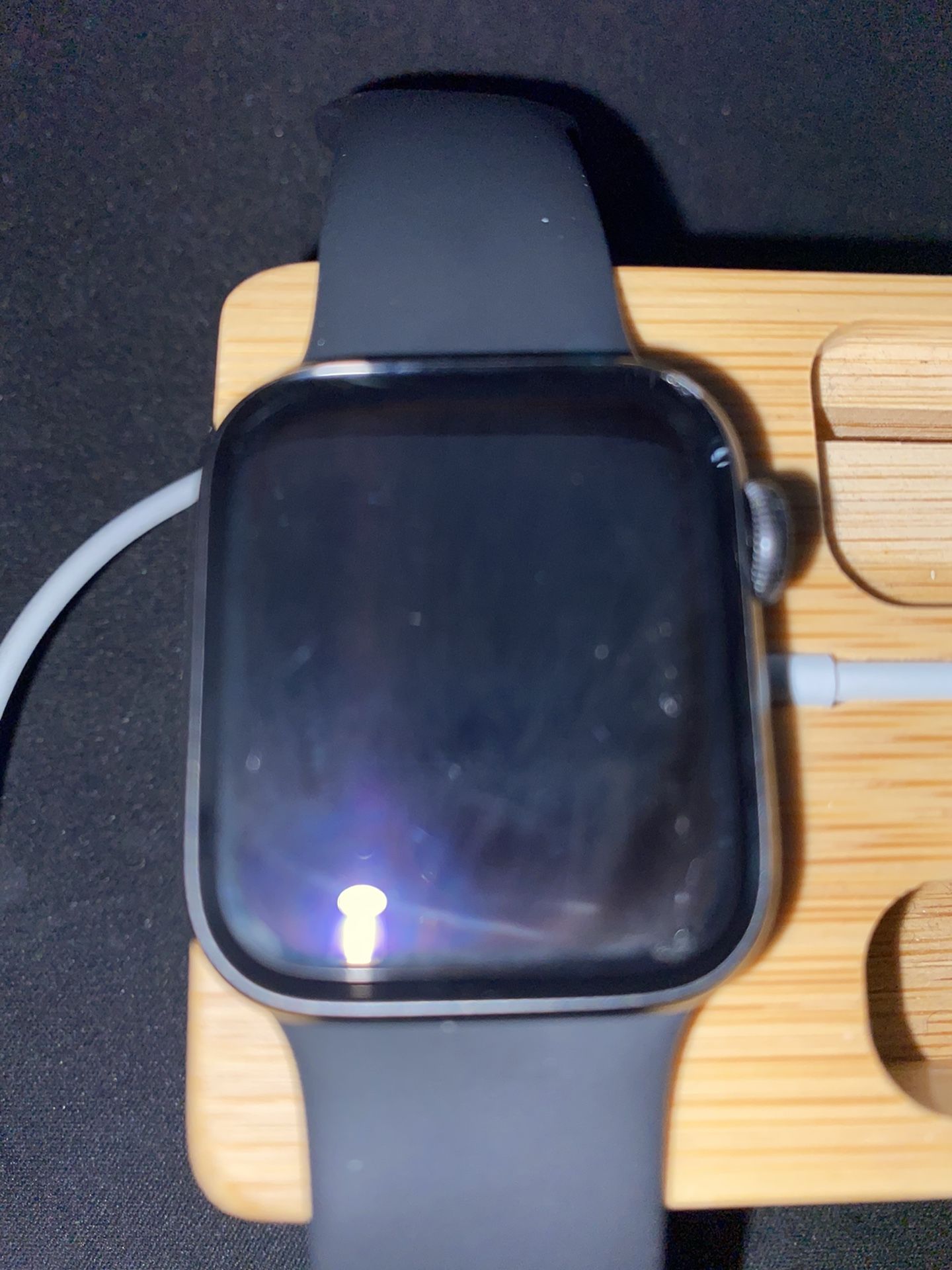 Apple Watch Series 5 Cellular Model 40mm