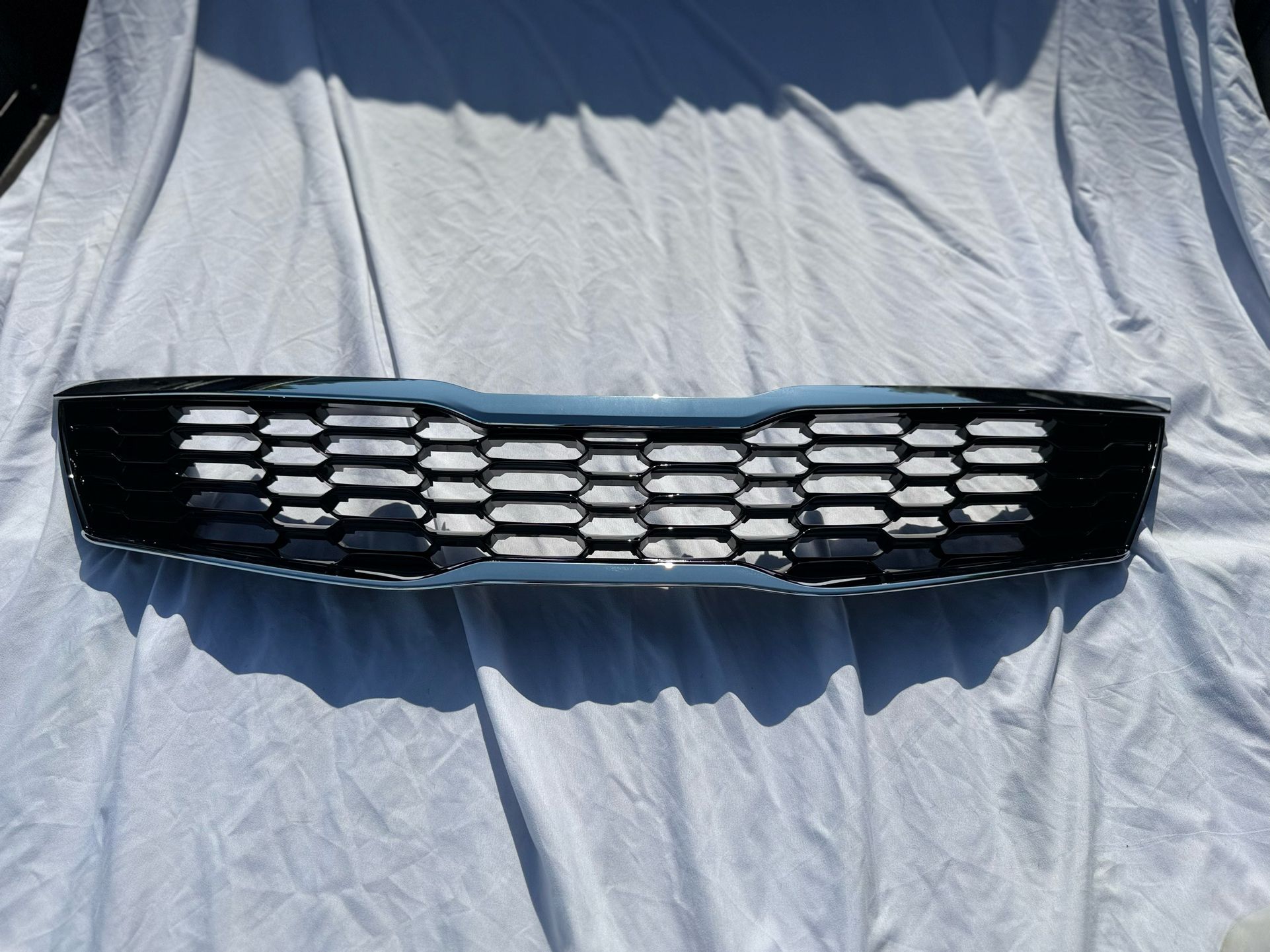 2019 To 2020 Kia Optima Front Grille