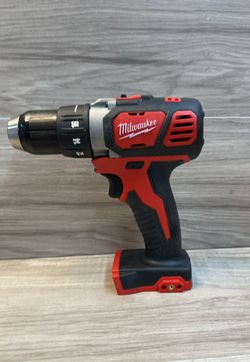 Milwaukee 2606-20 M18 1/2 Inch Drill Driver Tool Only (PO1025101)
