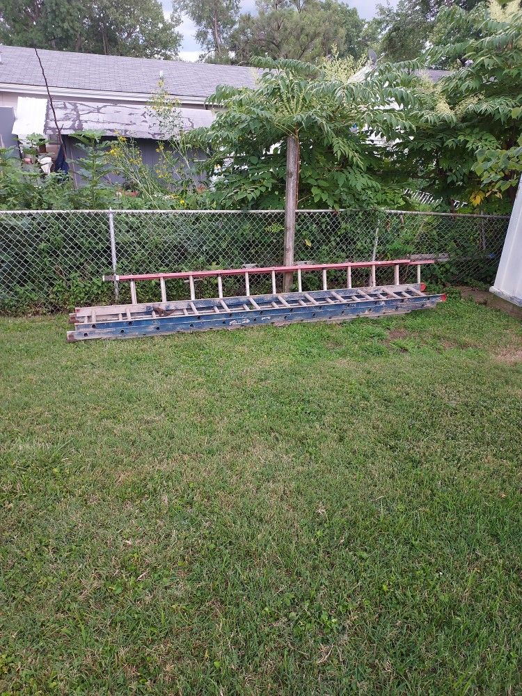 2 24ft Ladders