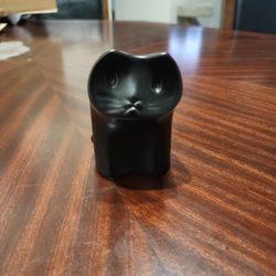 Hakusan Japanese Ceramic Black Cat Figurine – Minimalist Decor – 4”