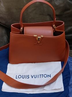 Louis VUITTON  Capucines MM  Cognac Crossbody Handbag (MSRP $7800)