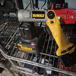 Dewalt cordless screwdriver with charger and 2 batteries