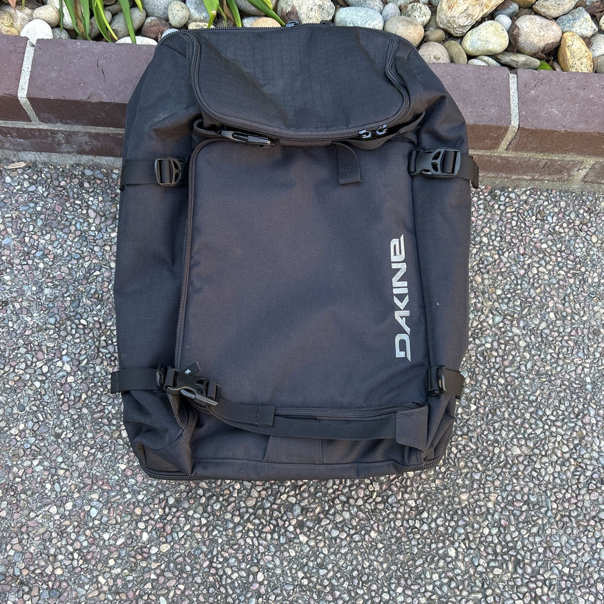 Dakine Travel Backpack -DLX Cargo Pack 55L